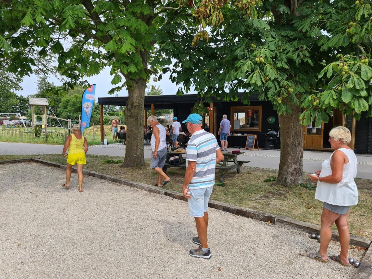 Villa Aan 'T Wiel Op Recreatiepark De Wielen ซินท์ มาร์เท็น ภายนอก รูปภาพ